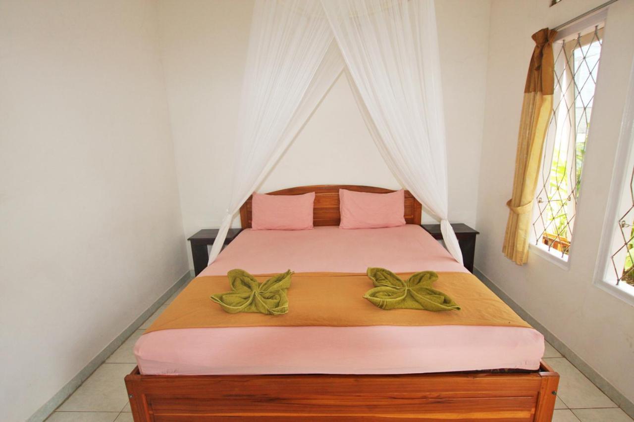 Manta Manta Guesthouse Лабуан-Баджо Екстер'єр фото